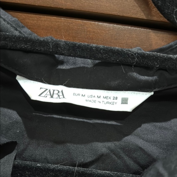 Zara Black Mini Dress with Flared Silhouette - Picture 4 of 4